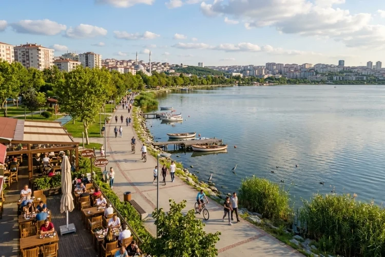 A Local Guide to Küçükçekmece Lake: Walks, Views and Food
